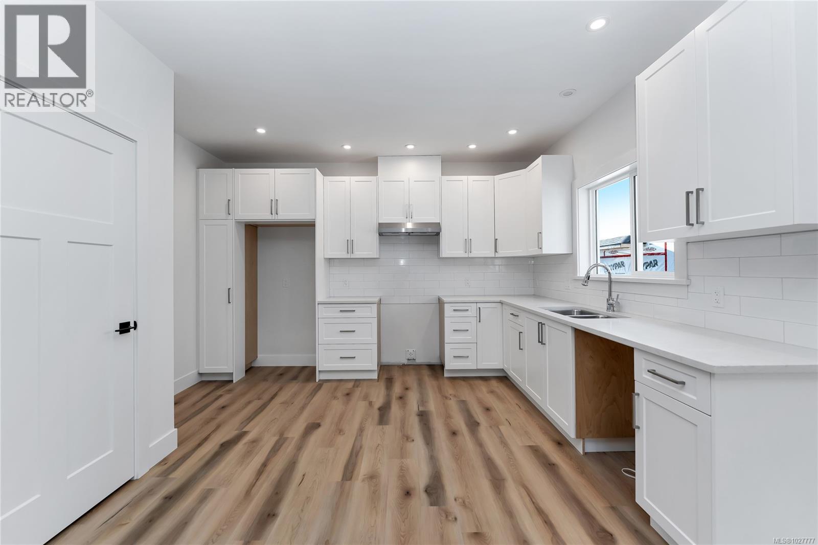 2021 OAKHILL PL - 16