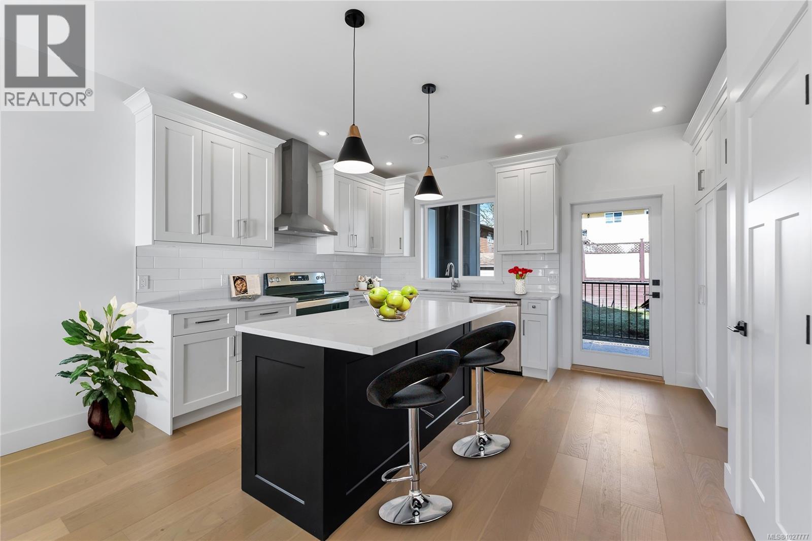 2021 Oakhill Pl - 5