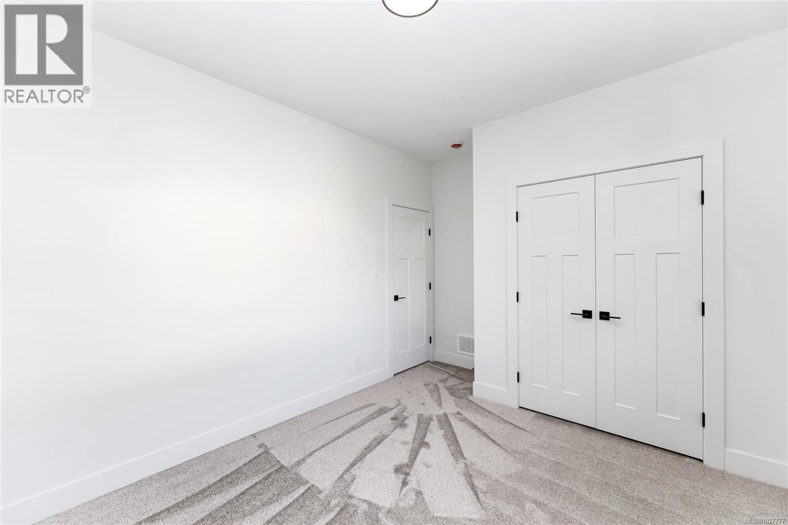 2021 OAKHILL PL - 32