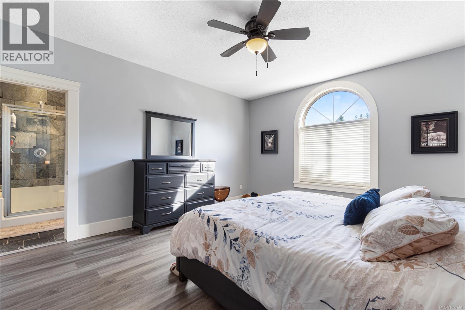 1081 Sleepy Hollow Pl, Nanoose Bay