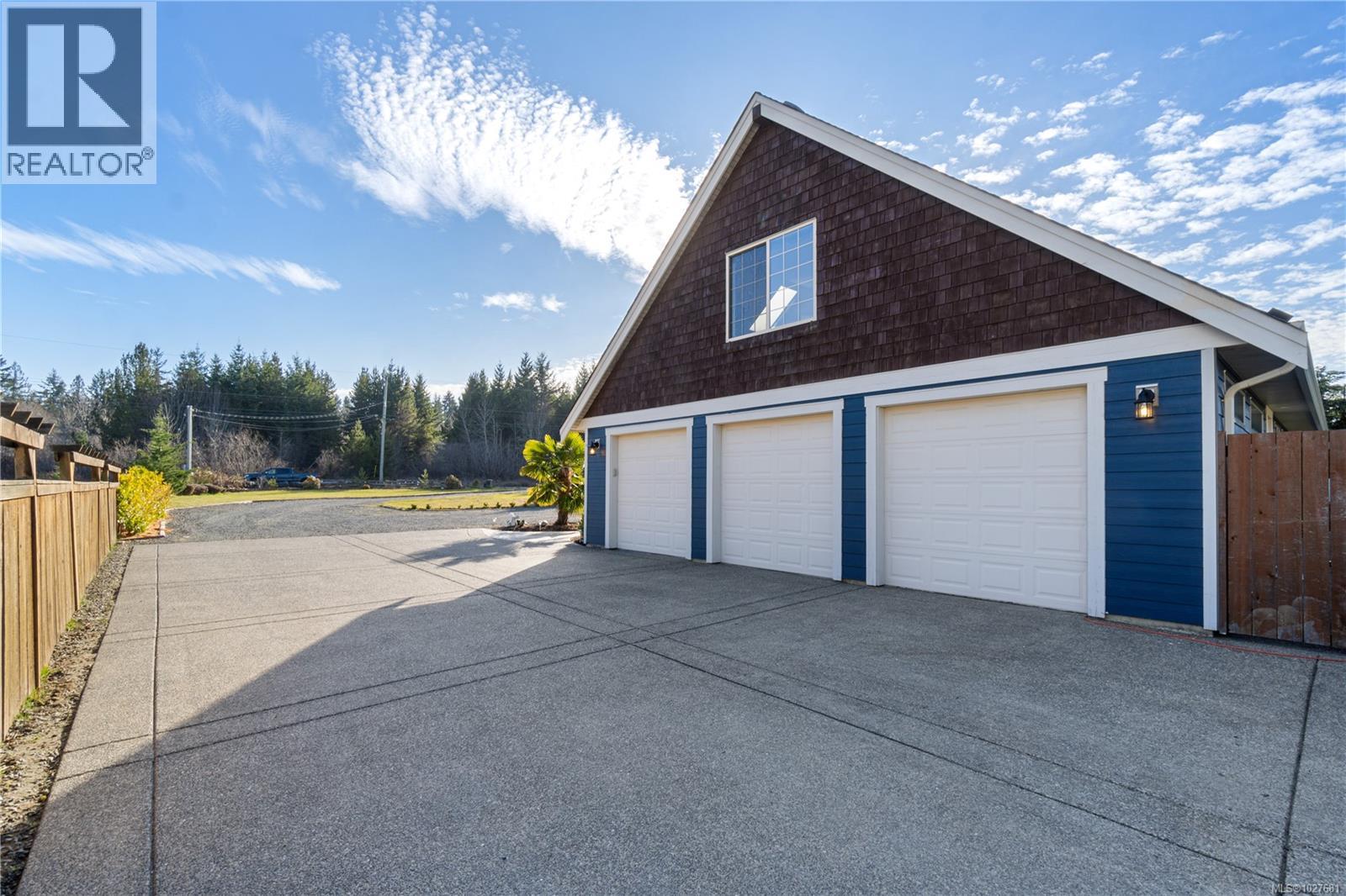 1081 Sleepy Hollow Pl, Nanoose Bay