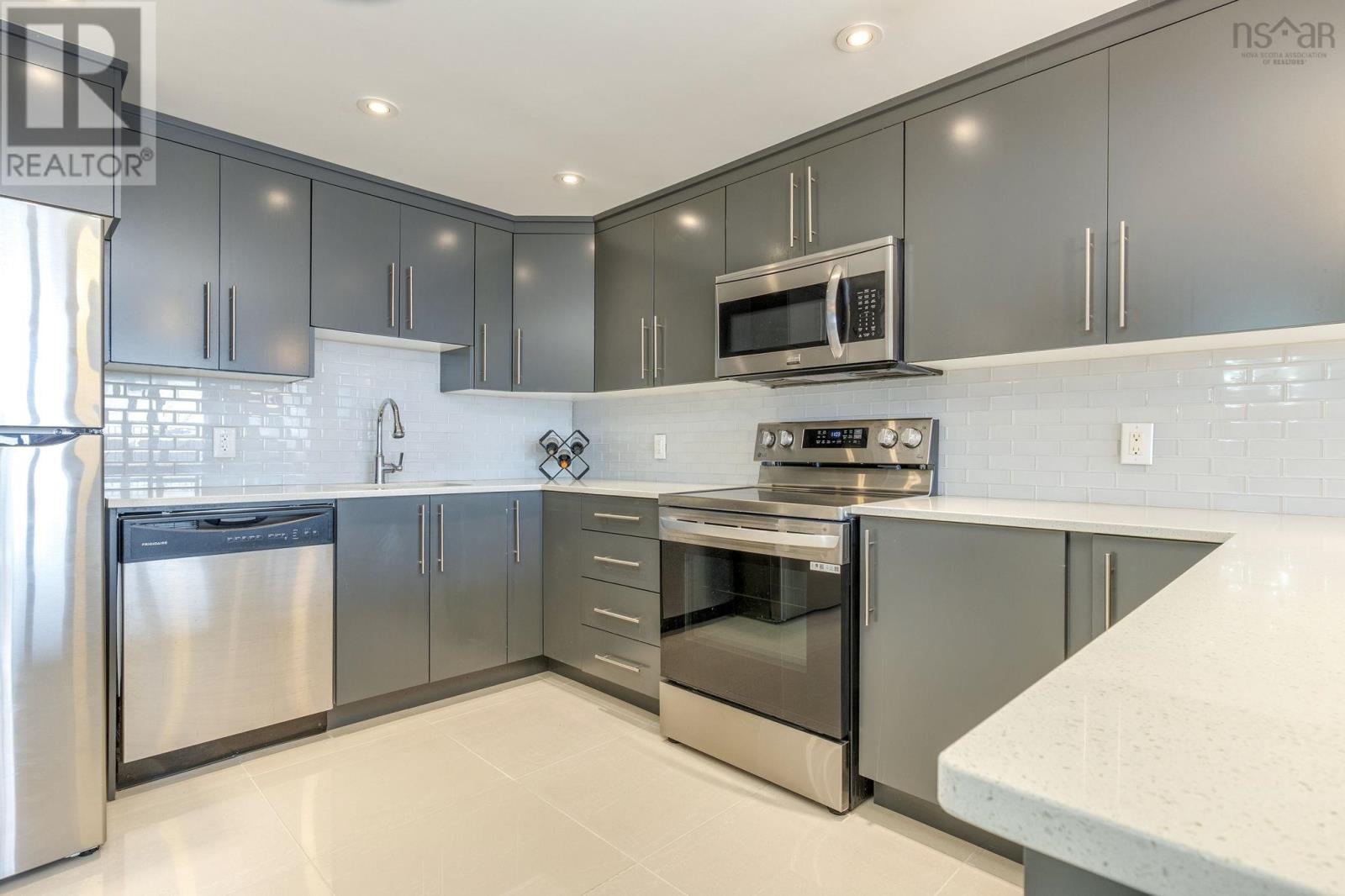 Property 3 of 29 of 805 6369 Coburg Road