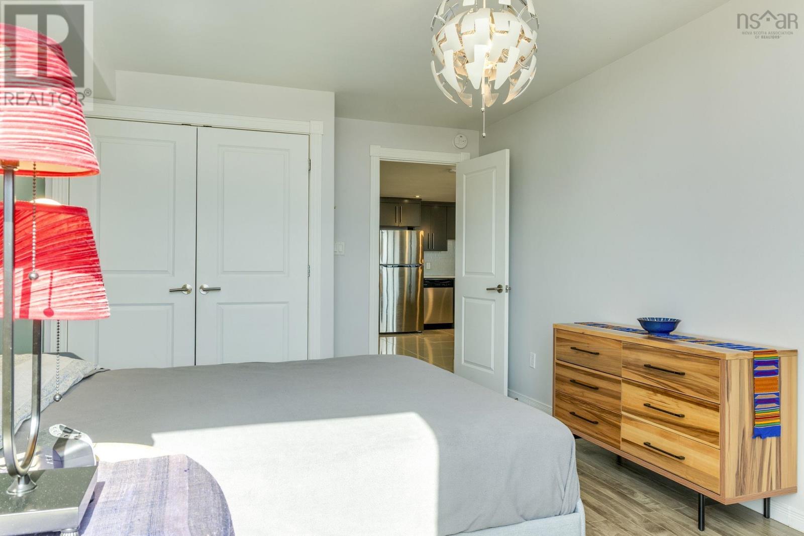 Property 17 of 29 of 805 6369 Coburg Road