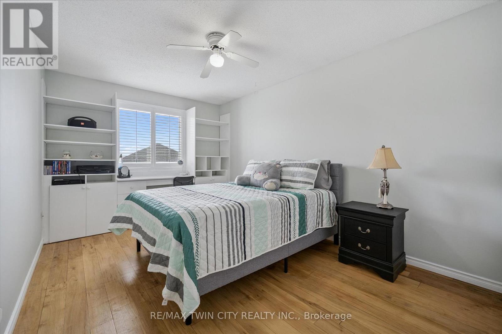 11 ACORN WAY W - 18