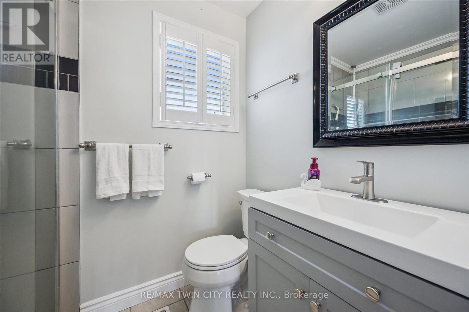 11 ACORN WAY W - 21