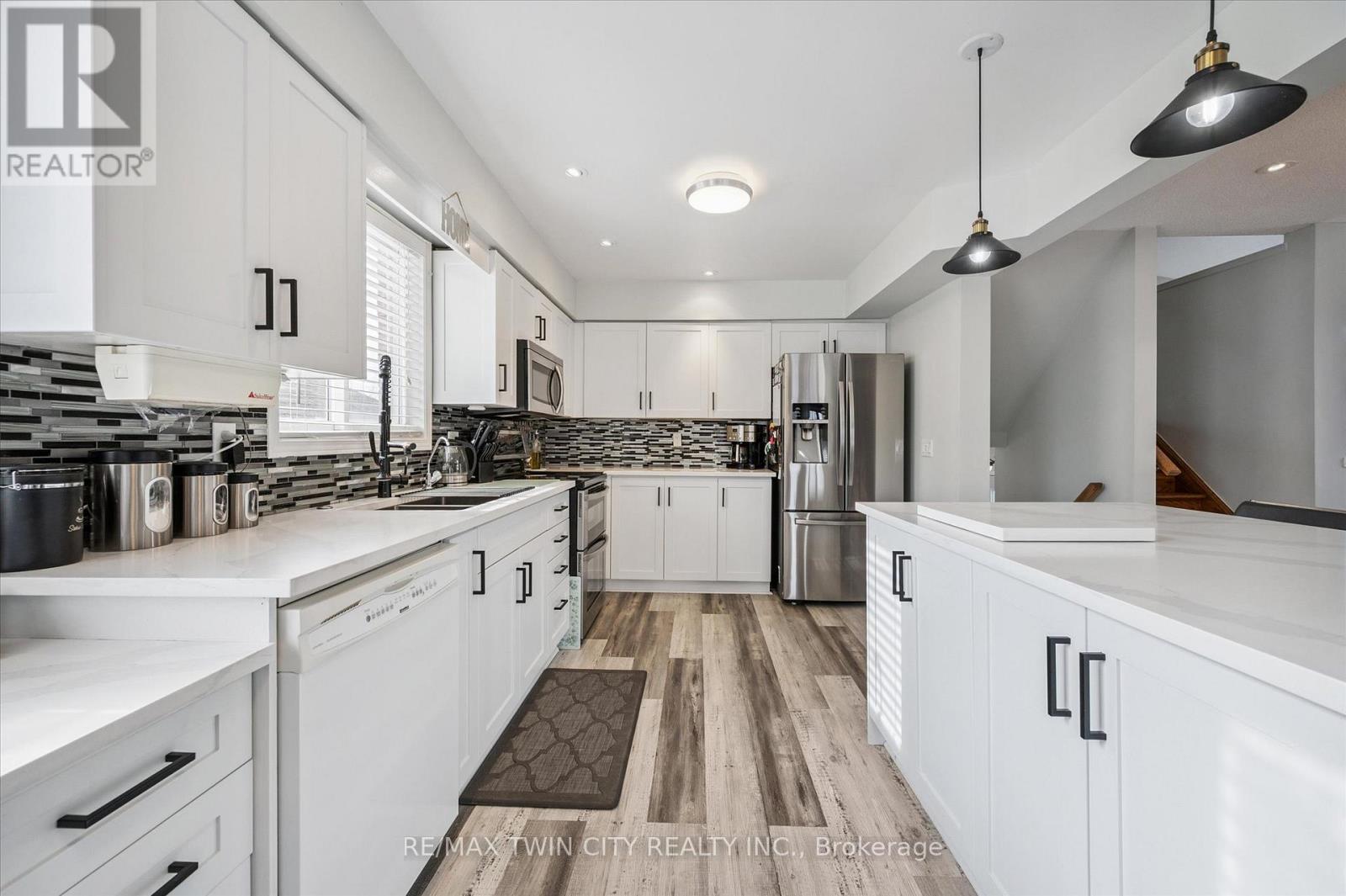 11 ACORN WAY W - 7