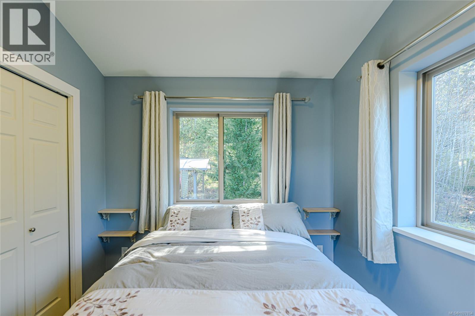  9854 Stin-Qua Road, Honeymoon Bay