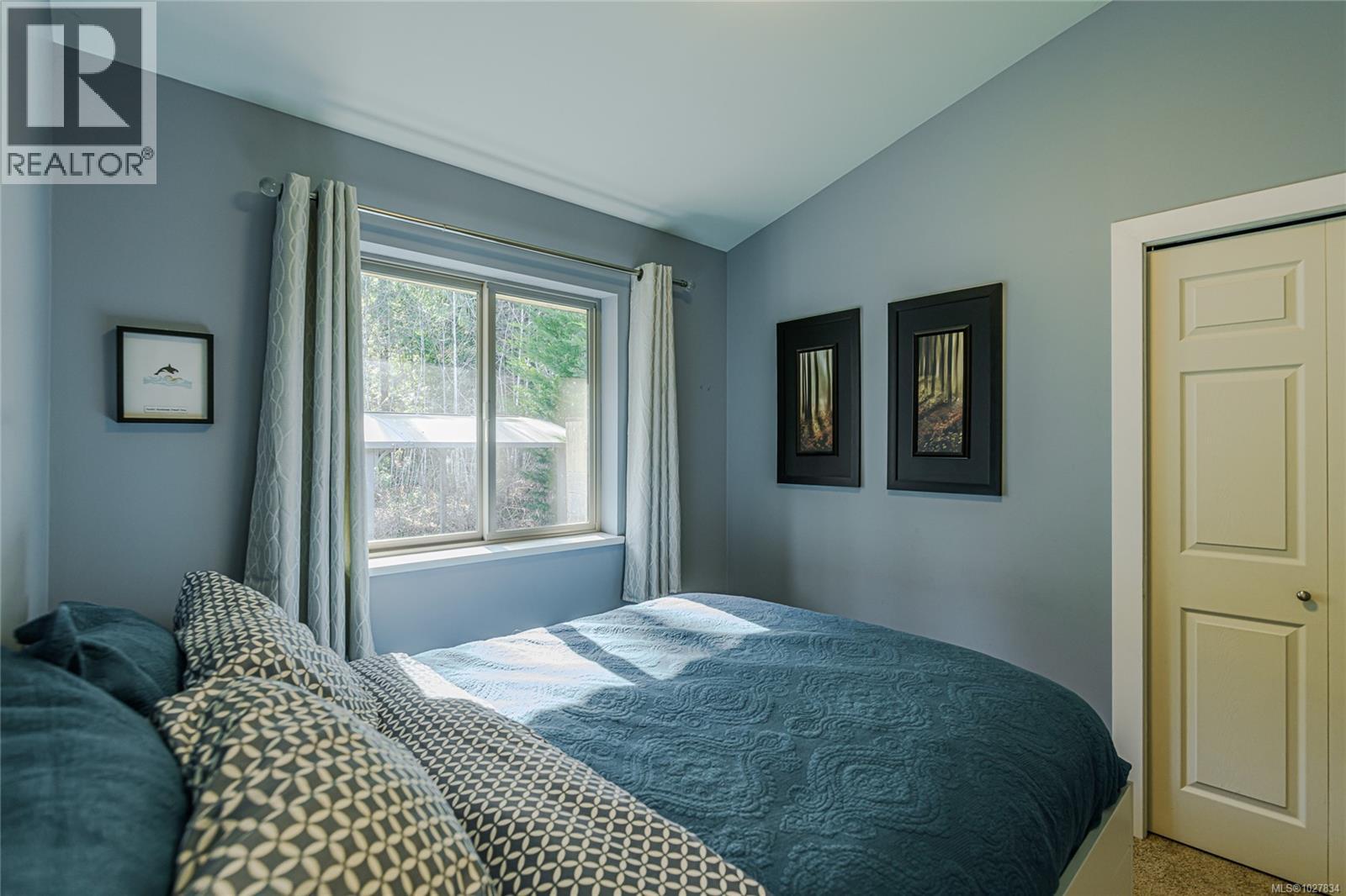  9854 Stin-Qua Road, Honeymoon Bay