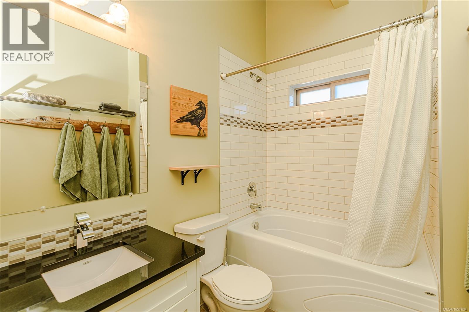  9854 Stin-Qua Road, Honeymoon Bay