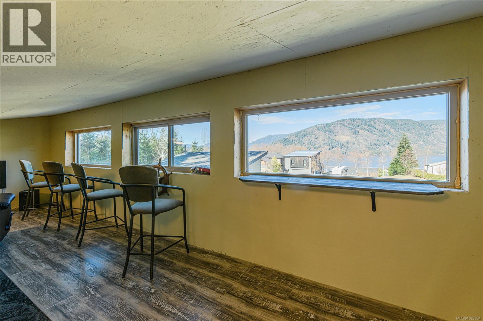  9854 Stin-Qua Road, Honeymoon Bay