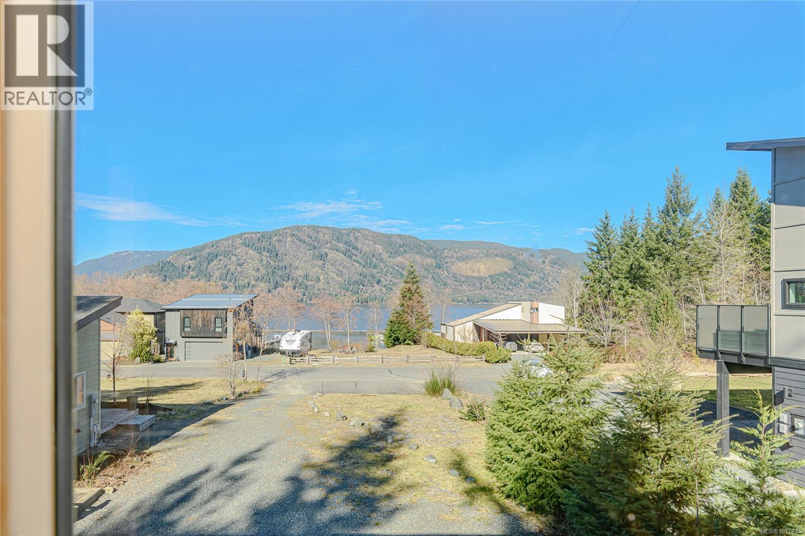  9854 Stin-Qua Road, Honeymoon Bay