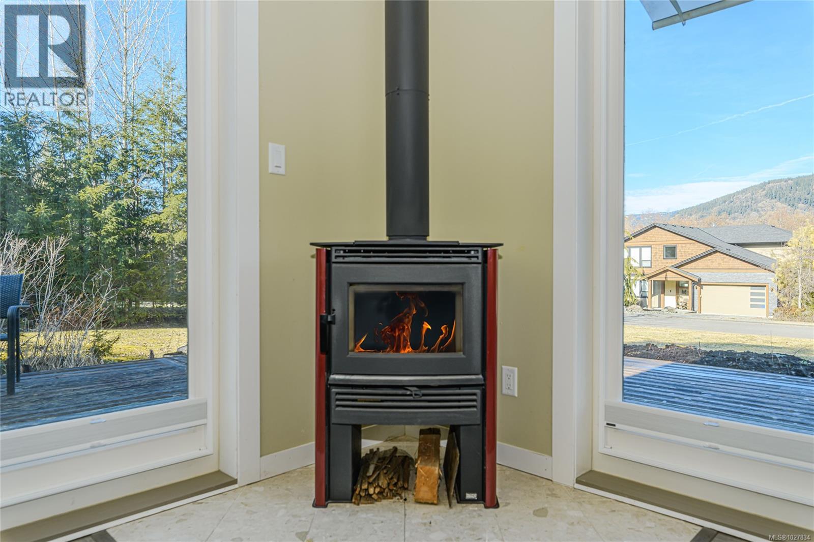  9854 Stin-Qua Road, Honeymoon Bay