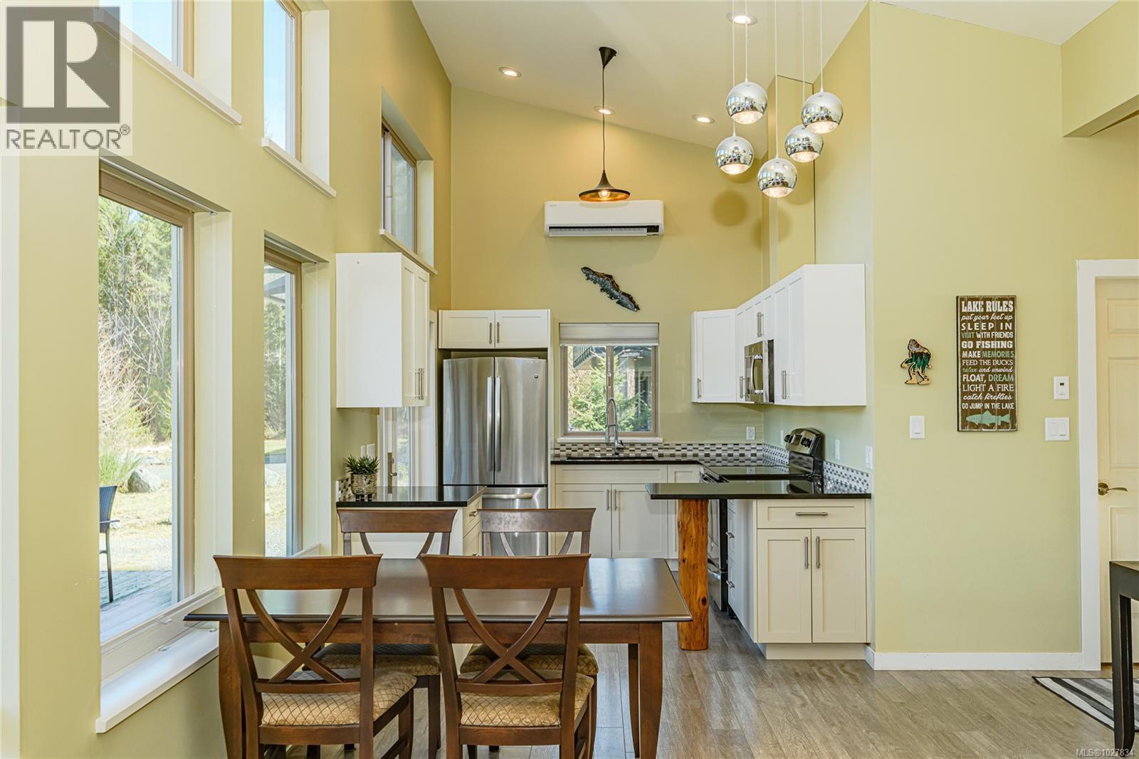  9854 Stin-Qua Road, Honeymoon Bay