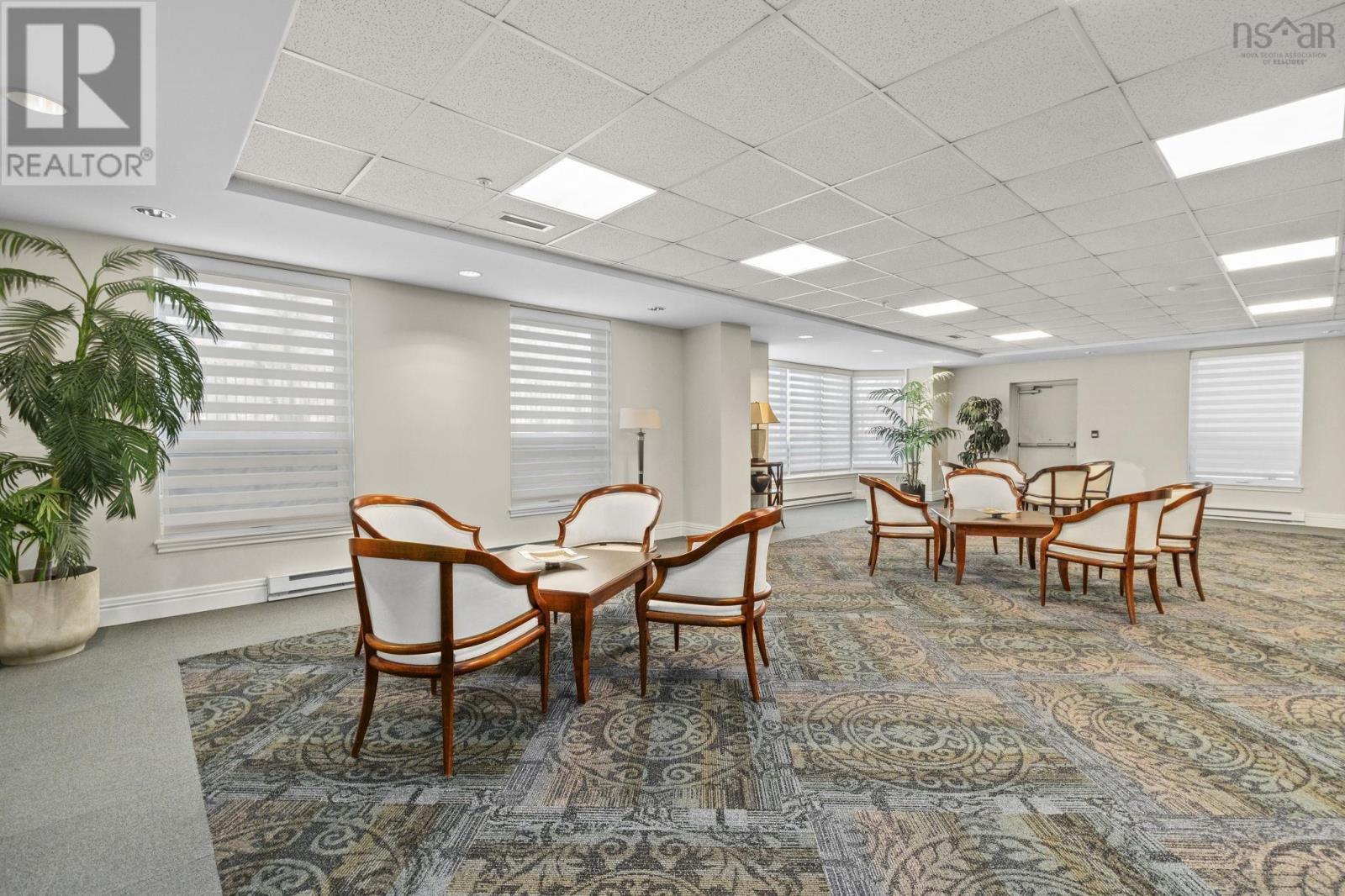 Property 25 of 28 of 401 1540 Summer Street