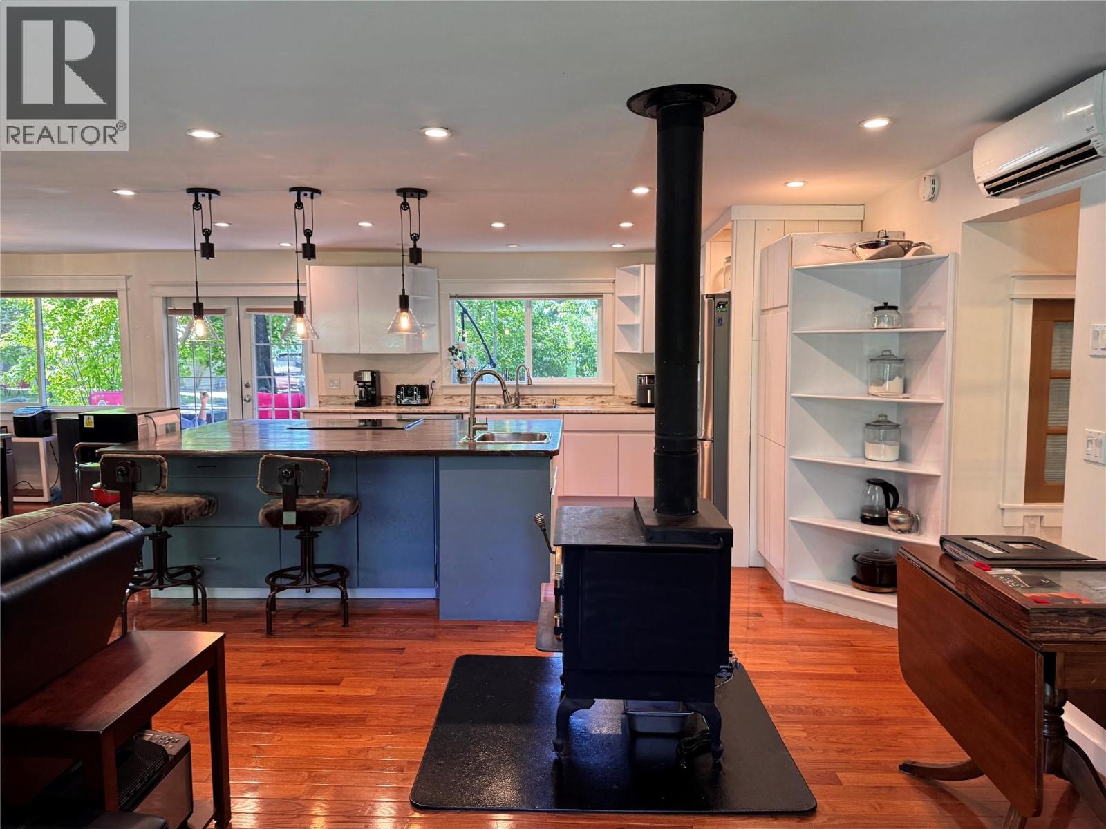 9&11 KINGSLEY Road, Christina Lake