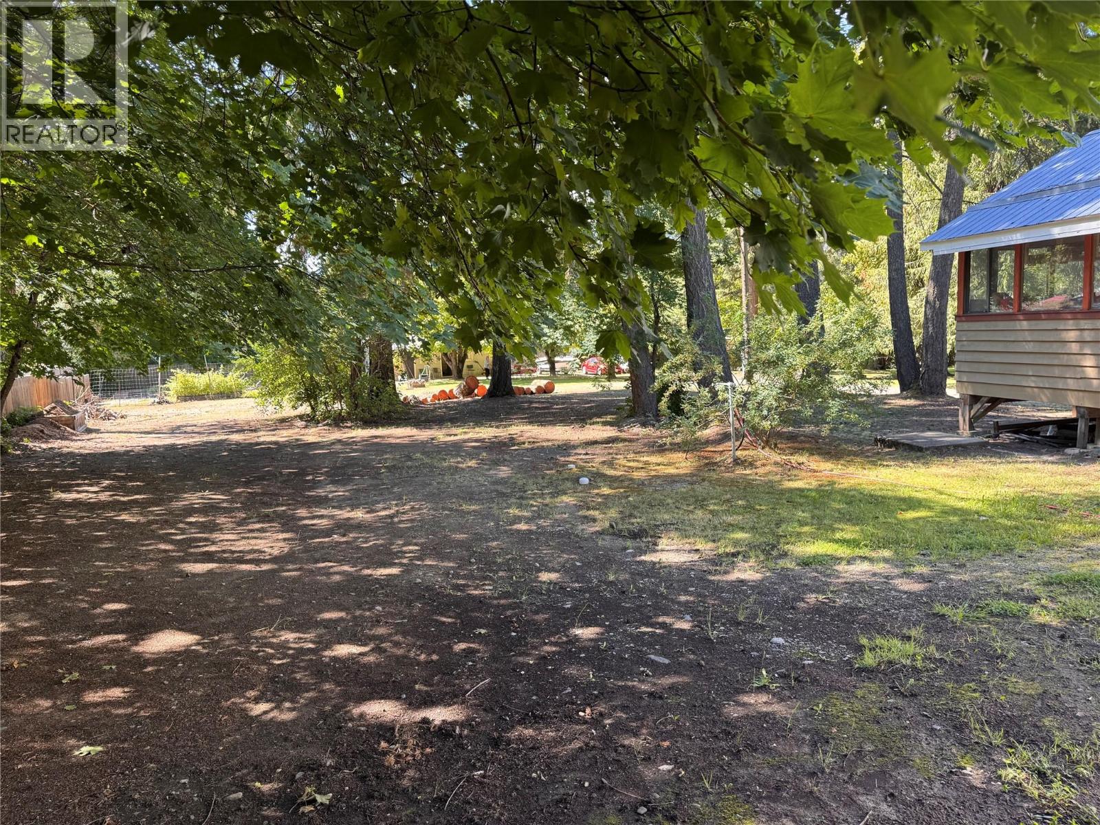 9&11 KINGSLEY Road - 55