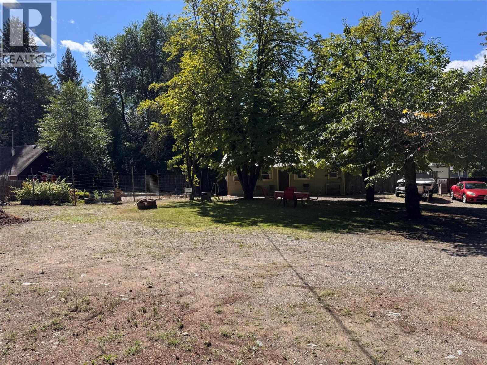 9&11 KINGSLEY Road, Christina Lake