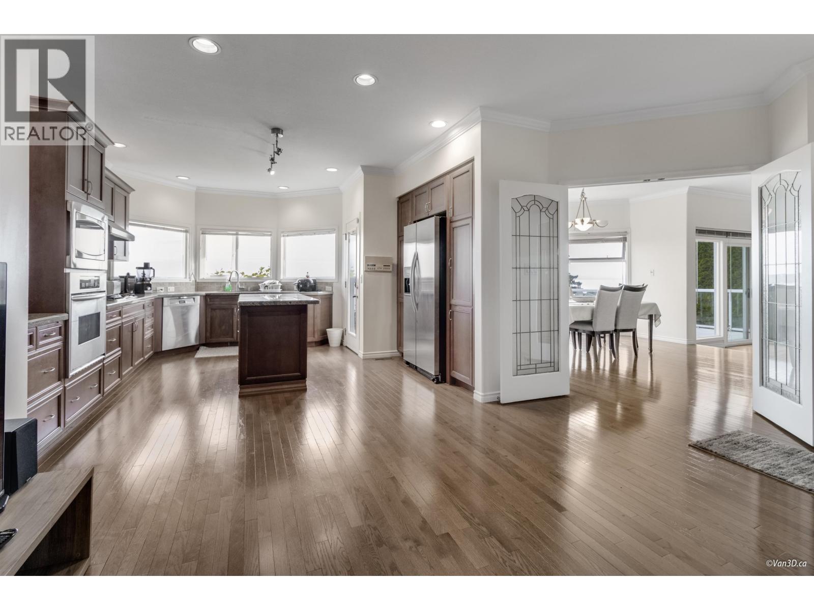 2272 OTTAWA AVENUE, West Vancouver