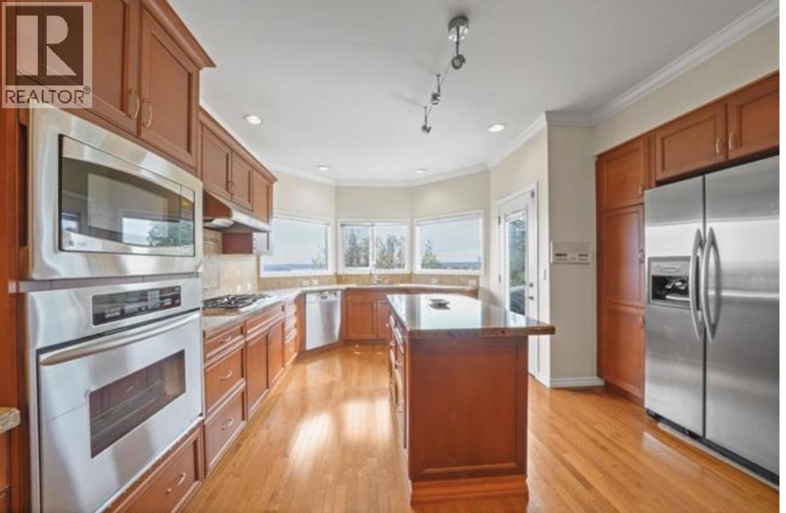 2272 OTTAWA AVENUE, West Vancouver