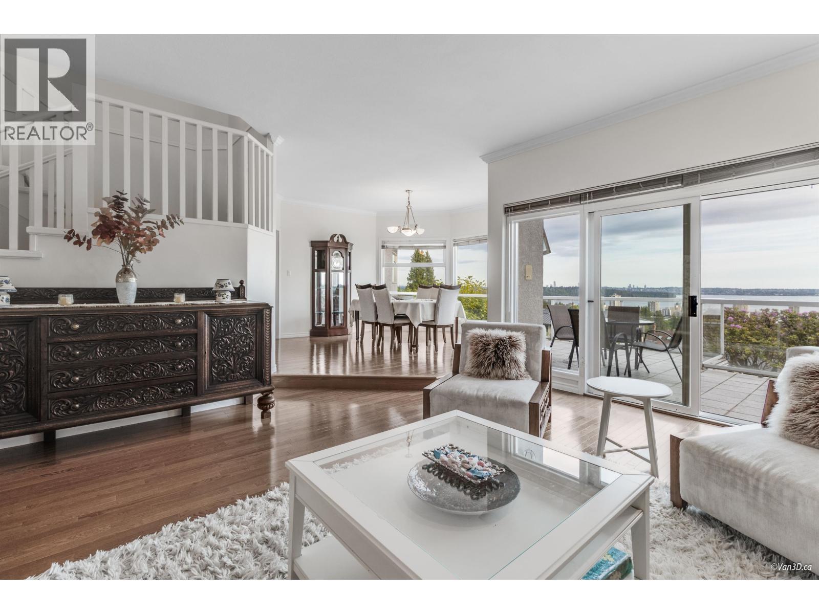 2272 OTTAWA AVENUE, West Vancouver