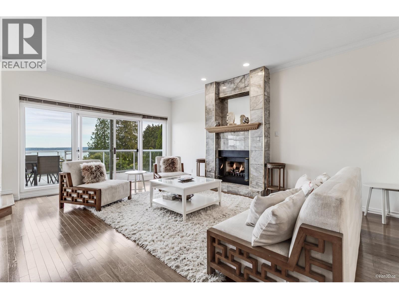 2272 OTTAWA AVENUE, West Vancouver