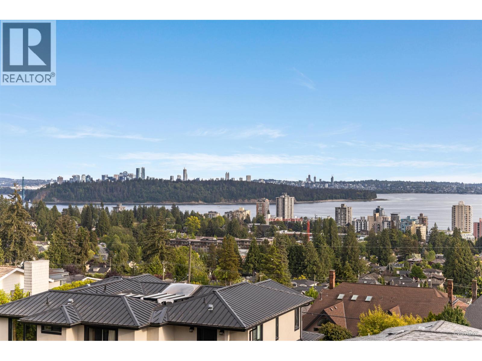 2272 OTTAWA AVENUE, West Vancouver