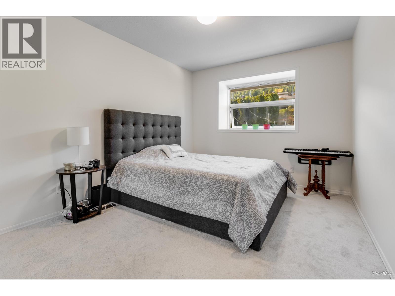 2272 OTTAWA AVENUE, West Vancouver