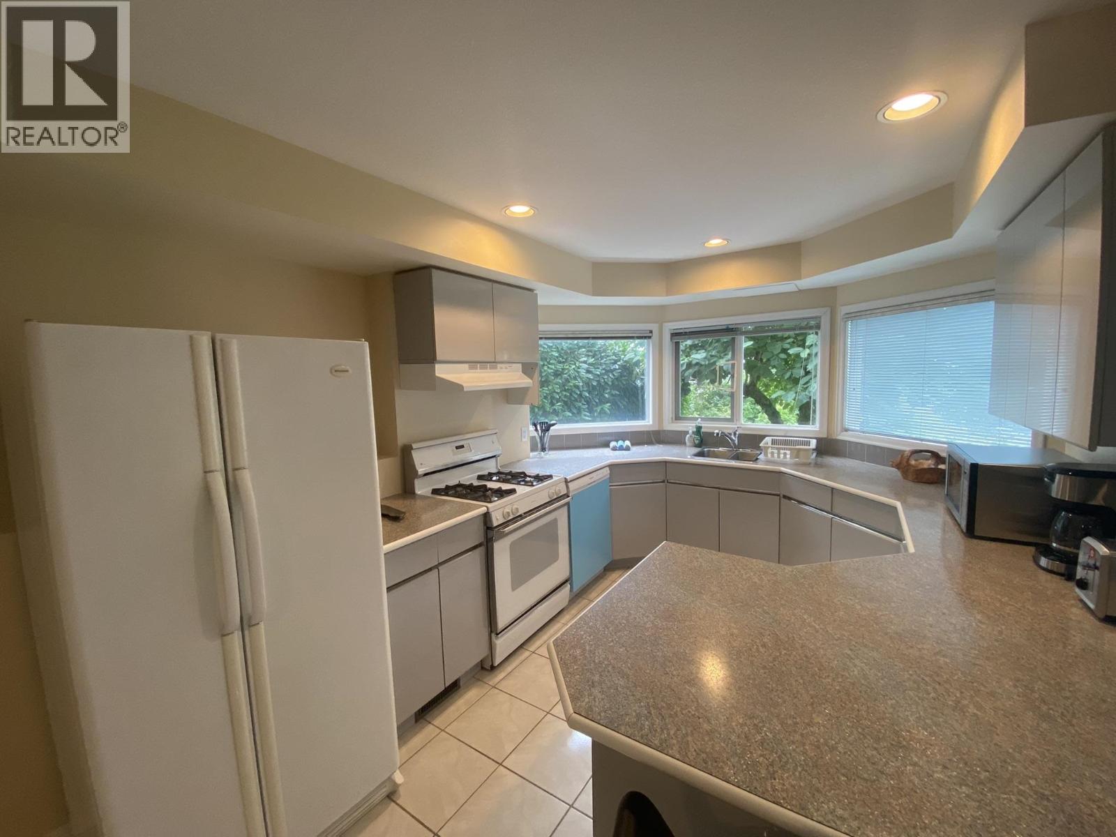 2272 OTTAWA AVENUE, West Vancouver