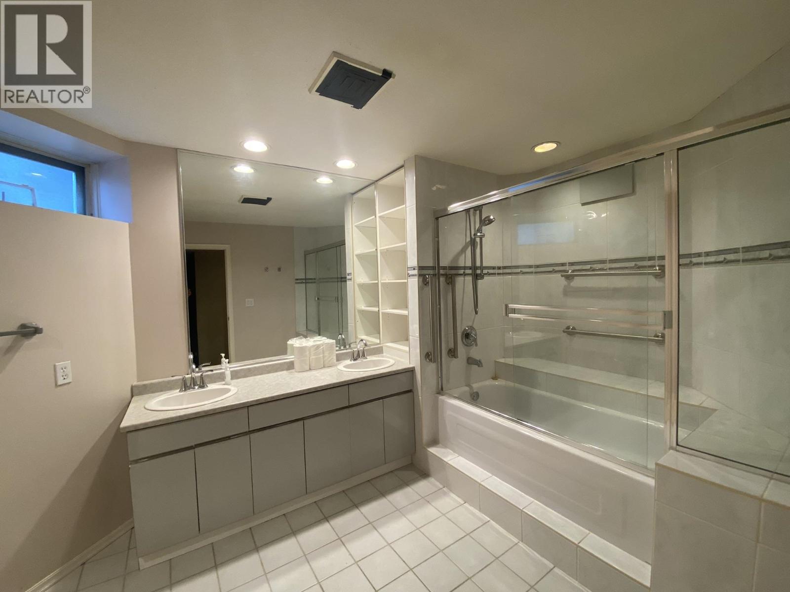 2272 OTTAWA AVENUE, West Vancouver