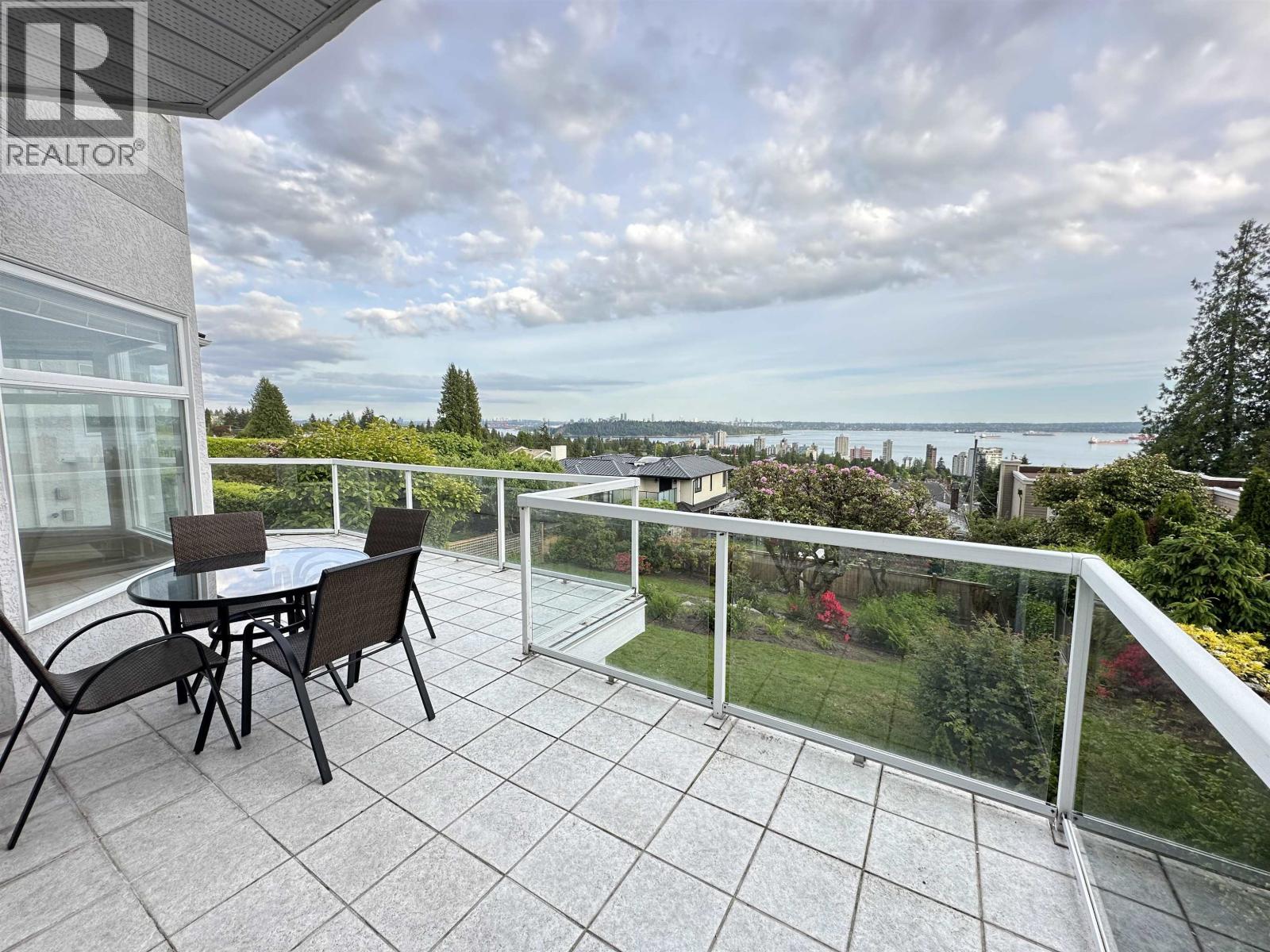 2272 OTTAWA AVENUE, West Vancouver