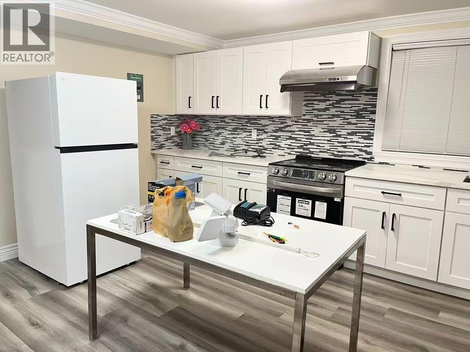 3000 SIENNA CRESCENT