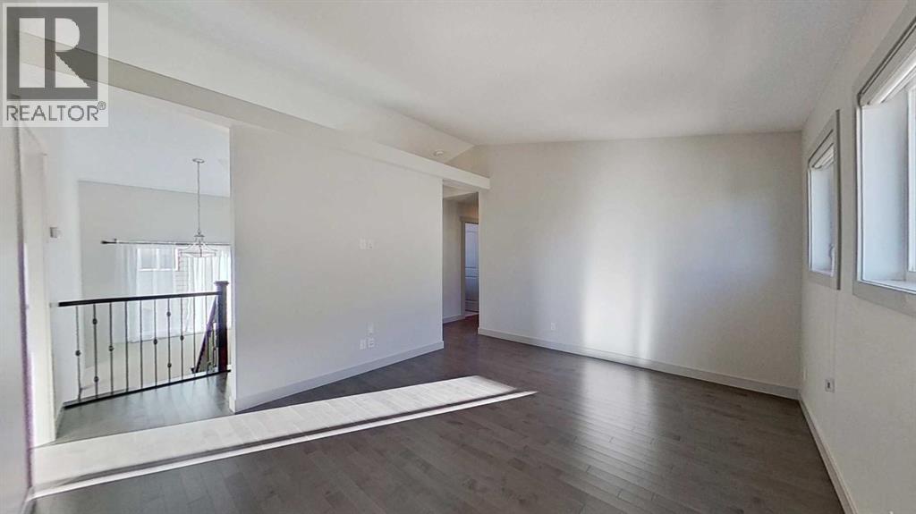 Single Family House for Sale in  Cranarch View SE Cranston Calgary 