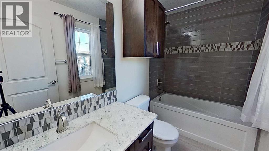 Single Family House for Sale in  Cranarch View SE Cranston Calgary 