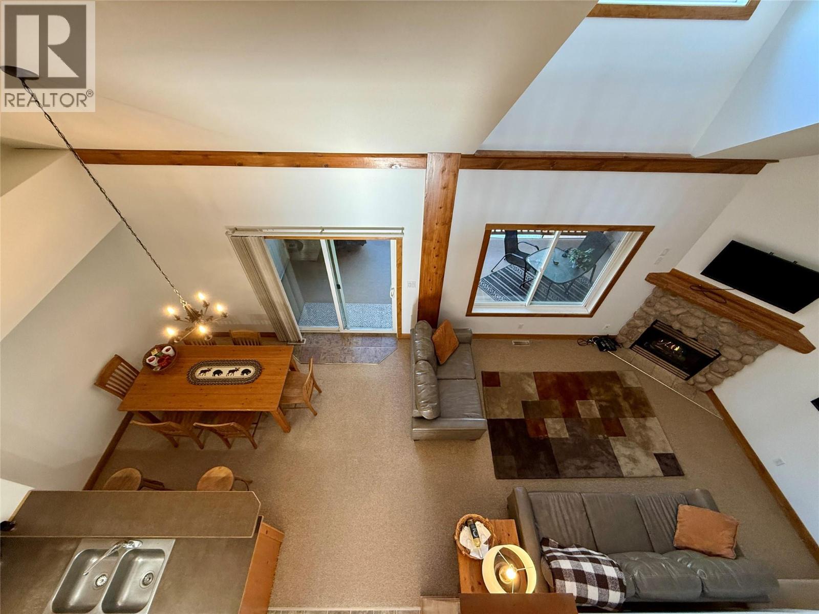 #210 300 STEMWINDER DRIVE - 20