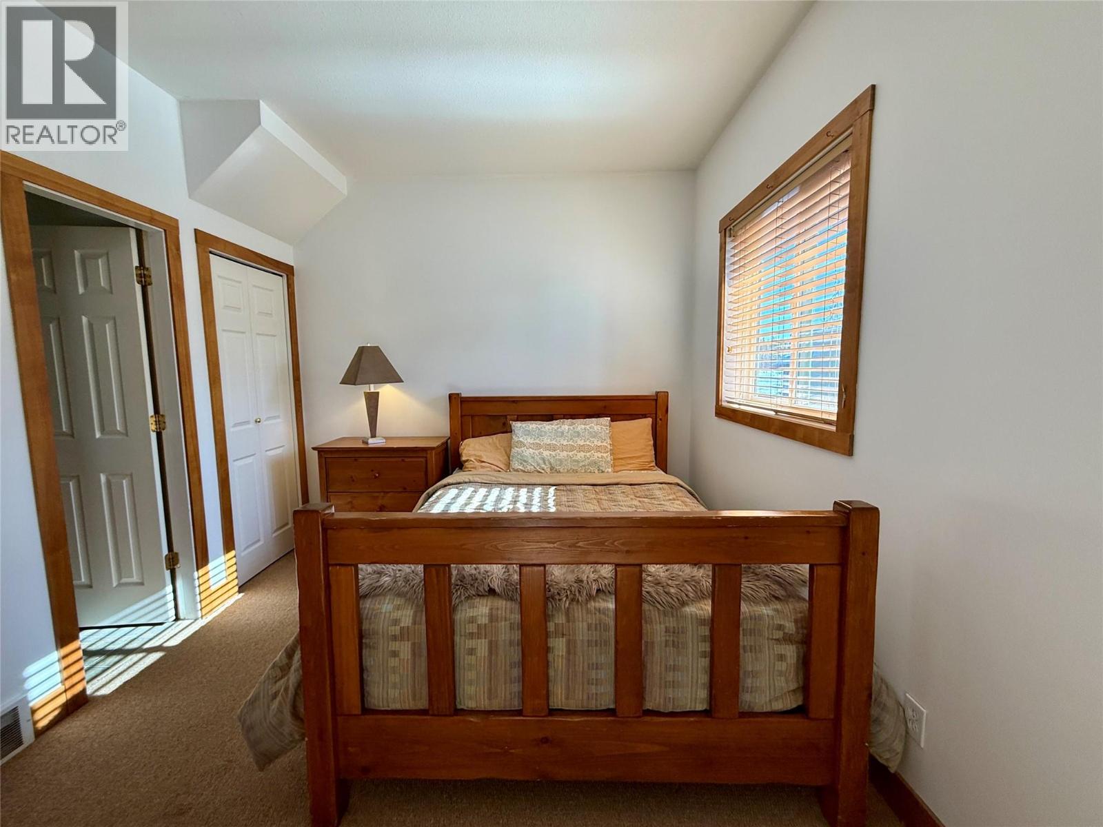 #210 300 STEMWINDER DRIVE - 5