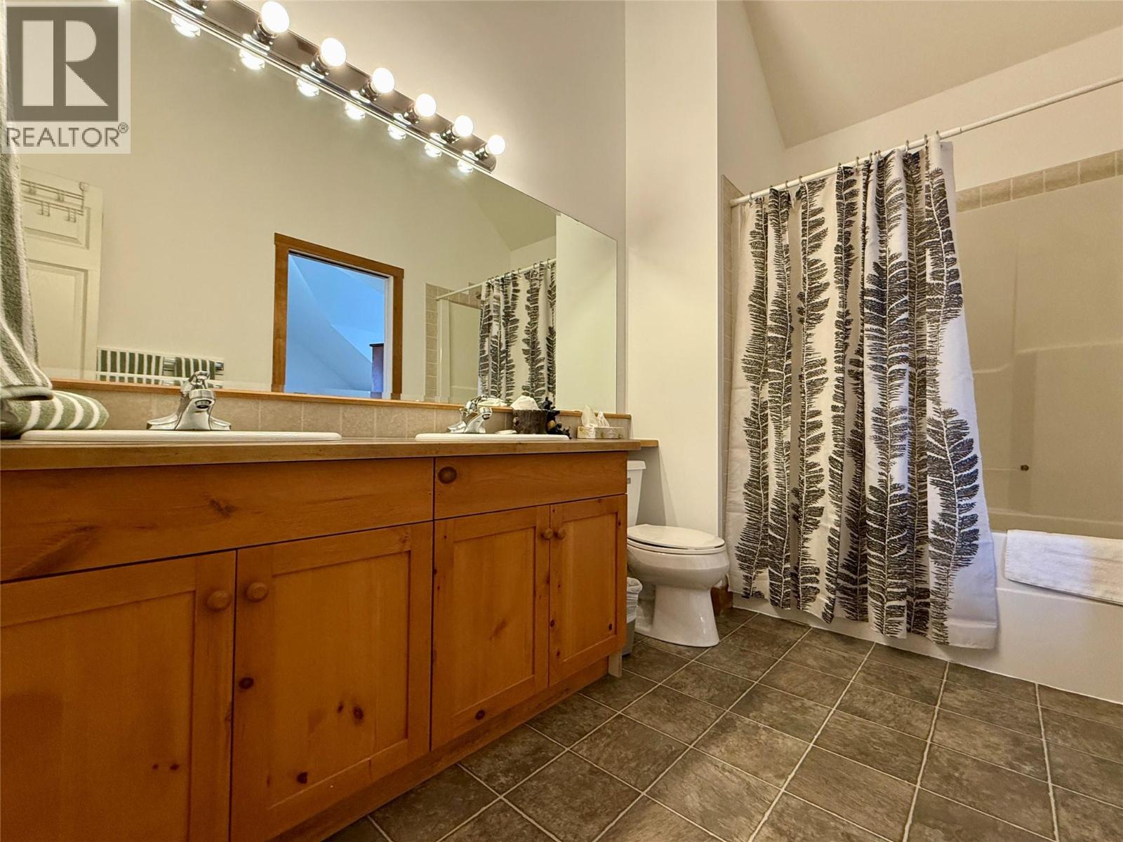 #210 300 STEMWINDER DRIVE - 23