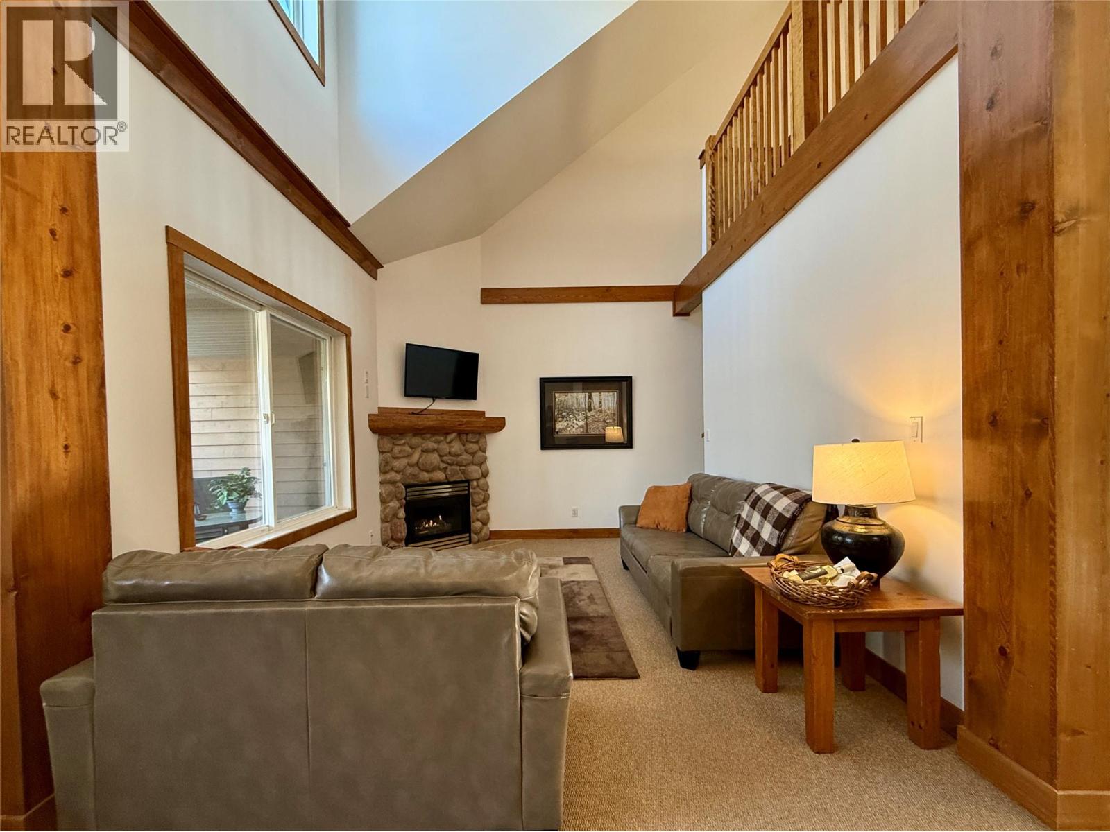 #210 300 STEMWINDER DRIVE - 13