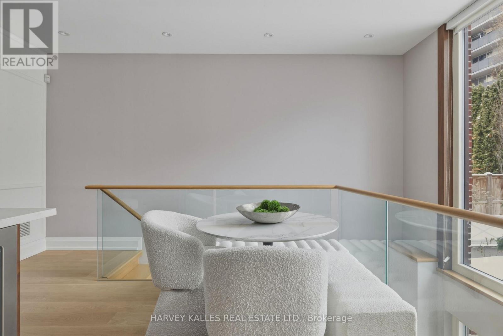 94B ADMIRAL ROAD - 13