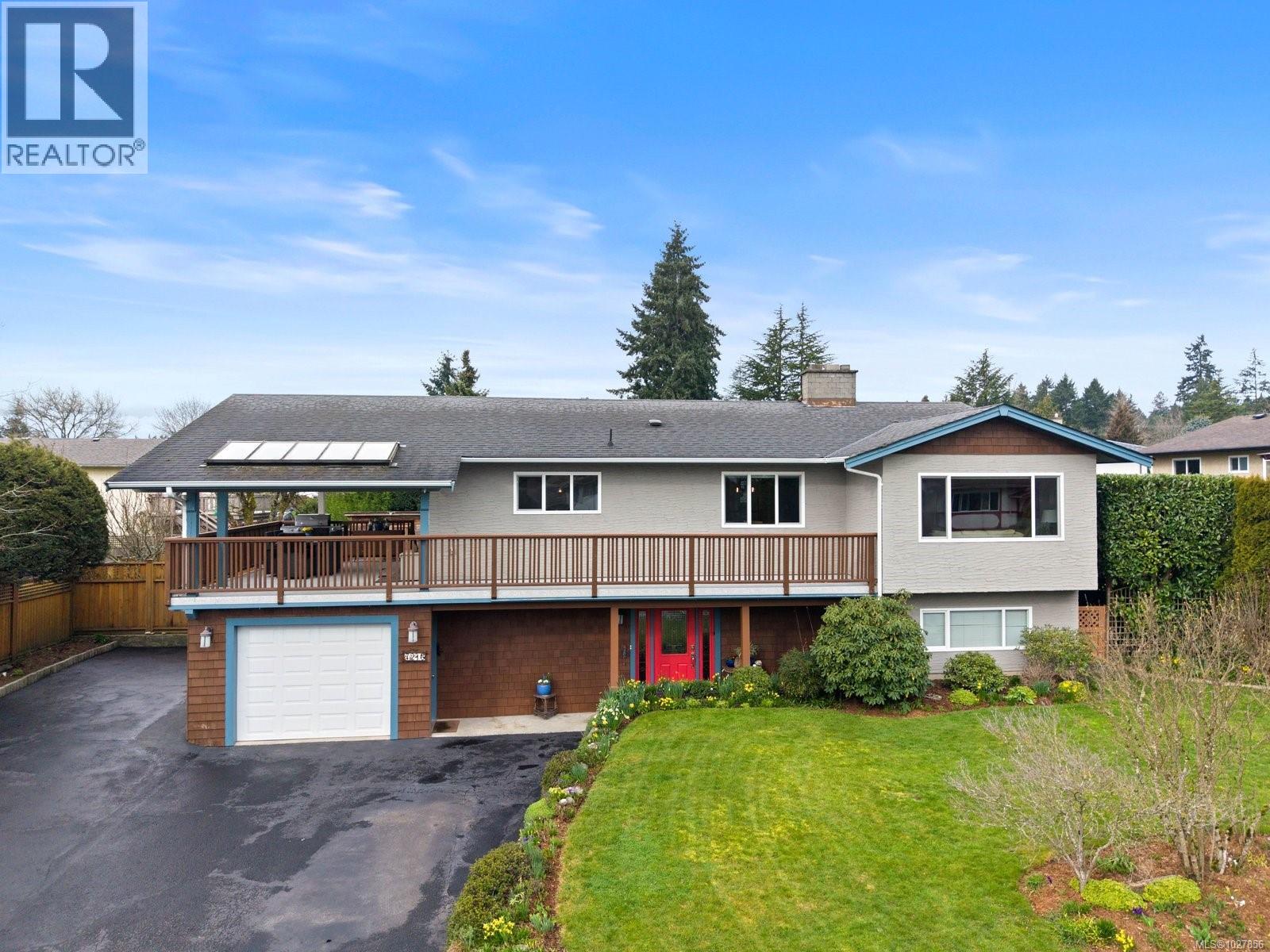 7216 Early Pl, Central Saanich