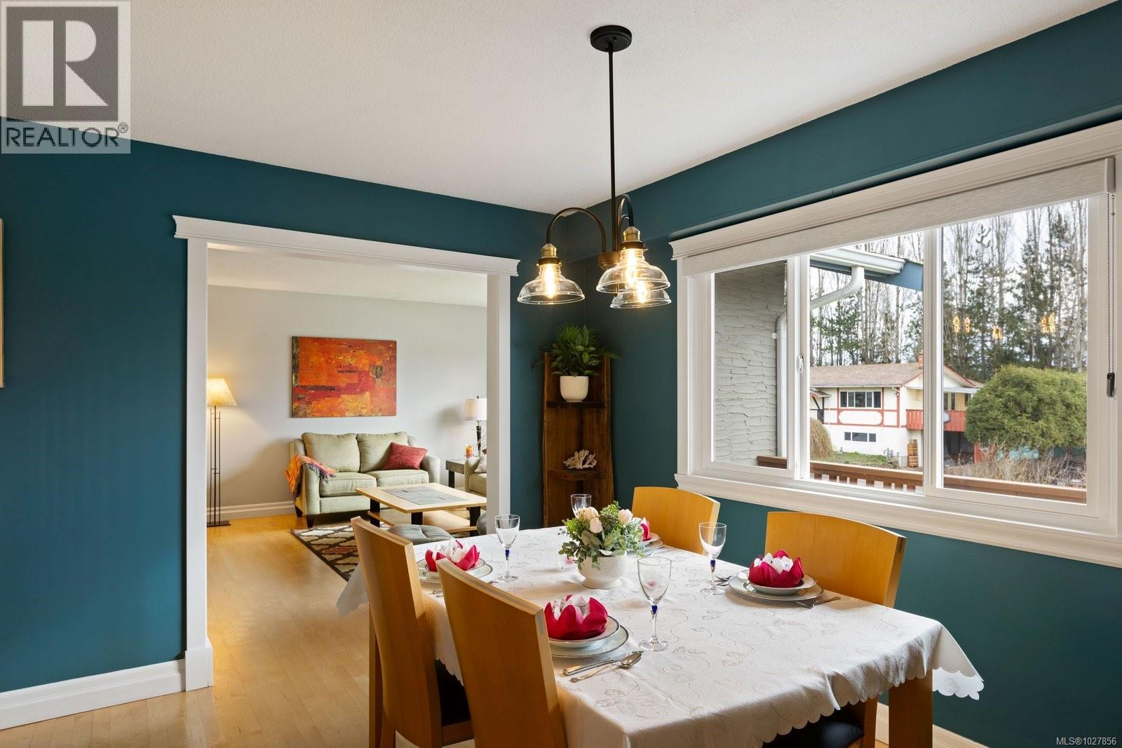 7216 Early Pl, Central Saanich