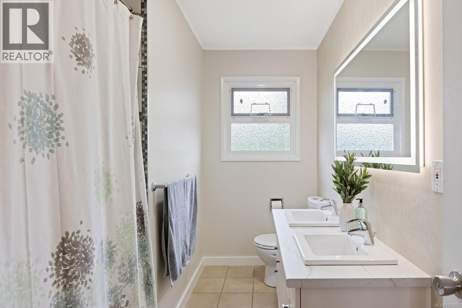 7216 Early Pl, Central Saanich