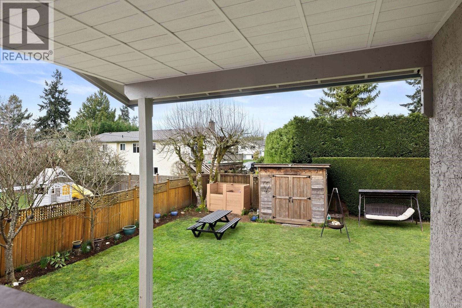 7216 Early Pl, Central Saanich