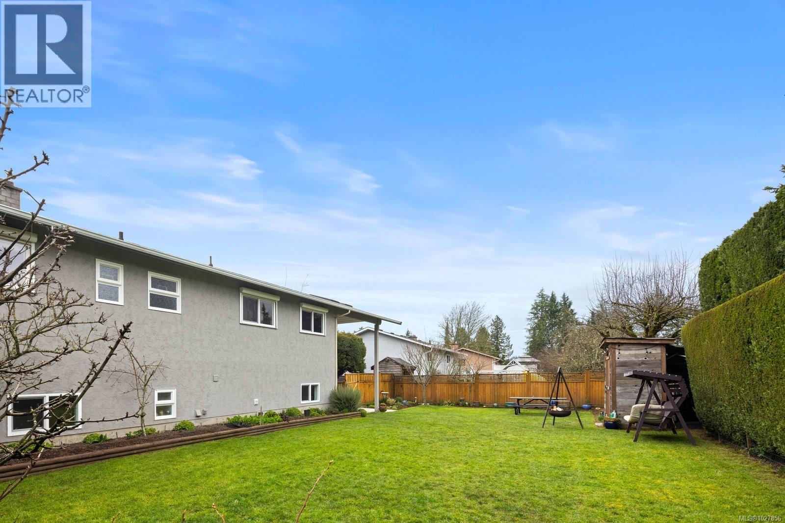 7216 Early Pl, Central Saanich