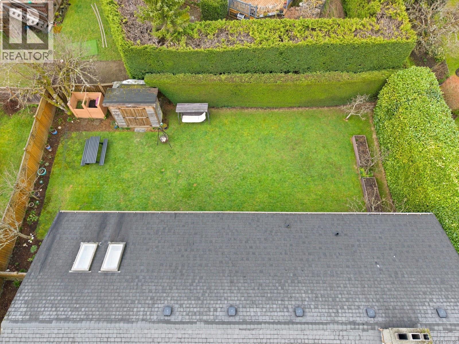 7216 Early Pl, Central Saanich