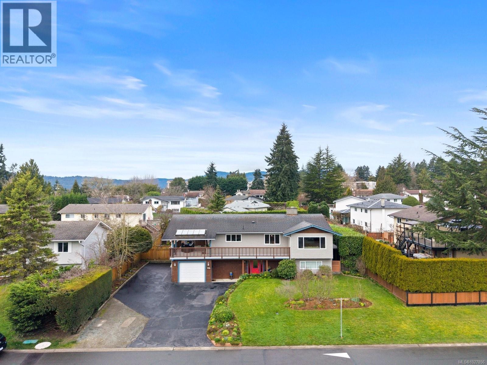 7216 Early Pl, Central Saanich