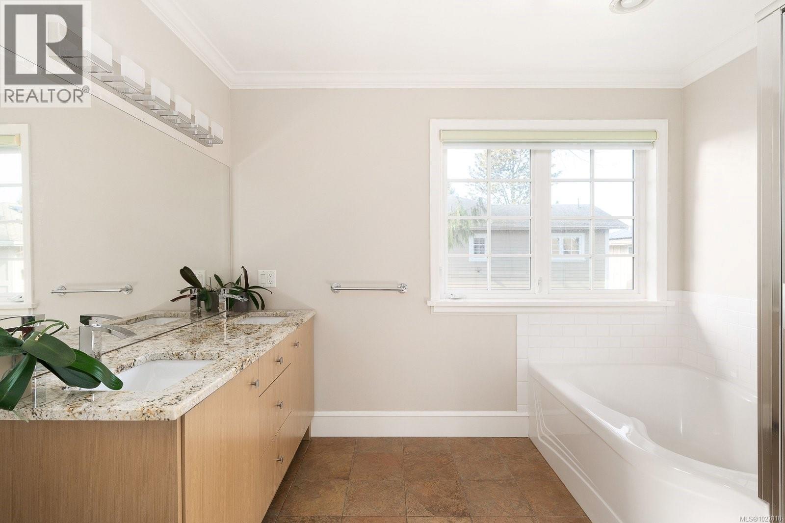 238 Richmond Ave, Victoria