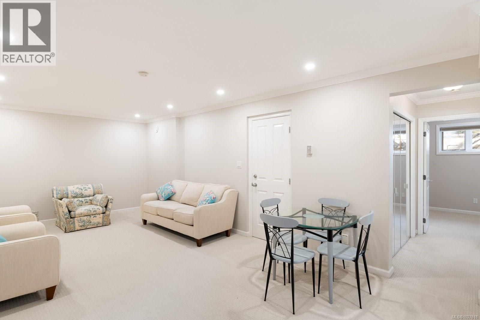 238 Richmond Ave, Victoria