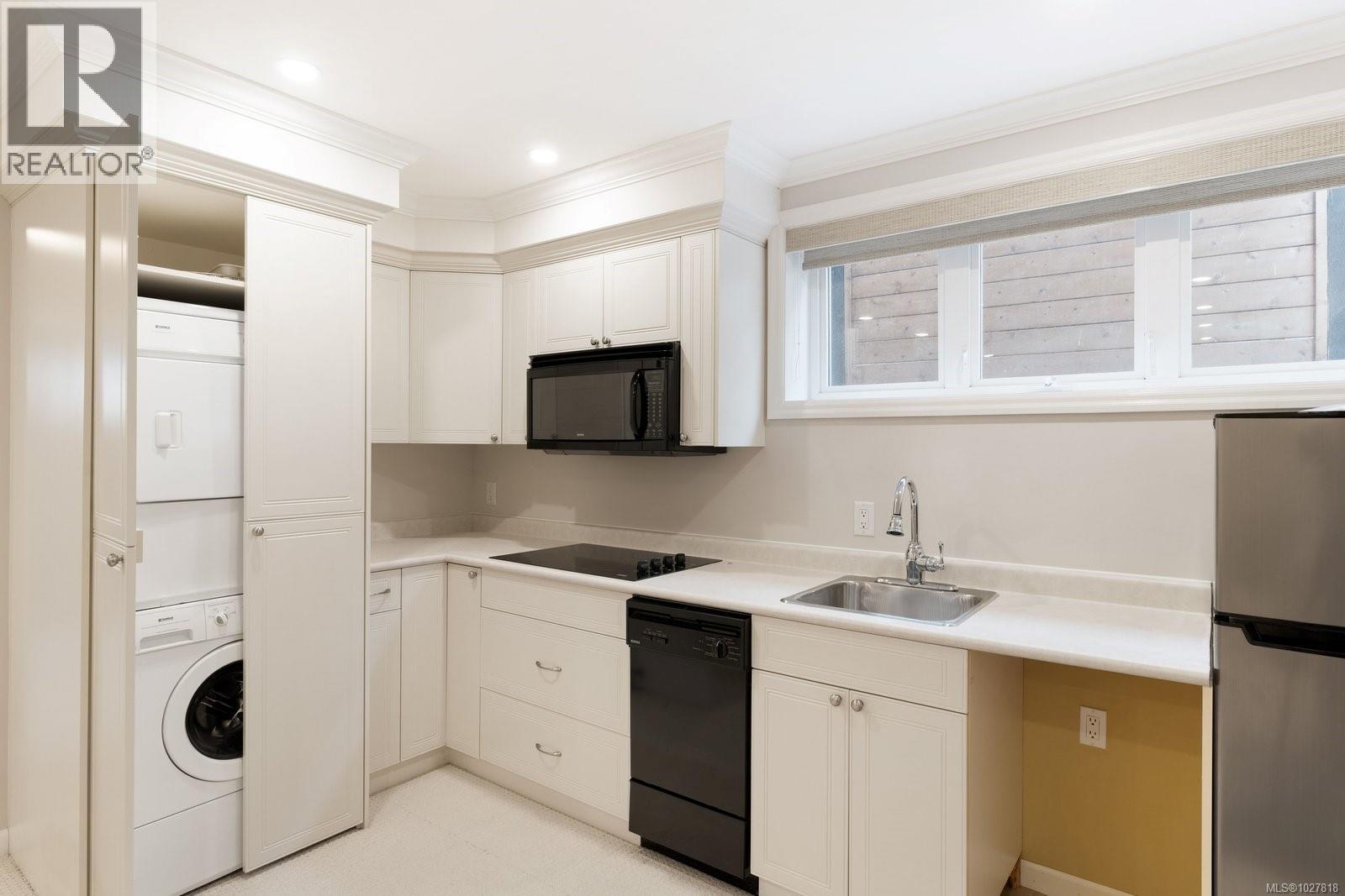 238 Richmond Ave, Victoria