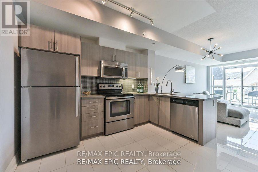 #204 16 MCADAM AVENUE - 9