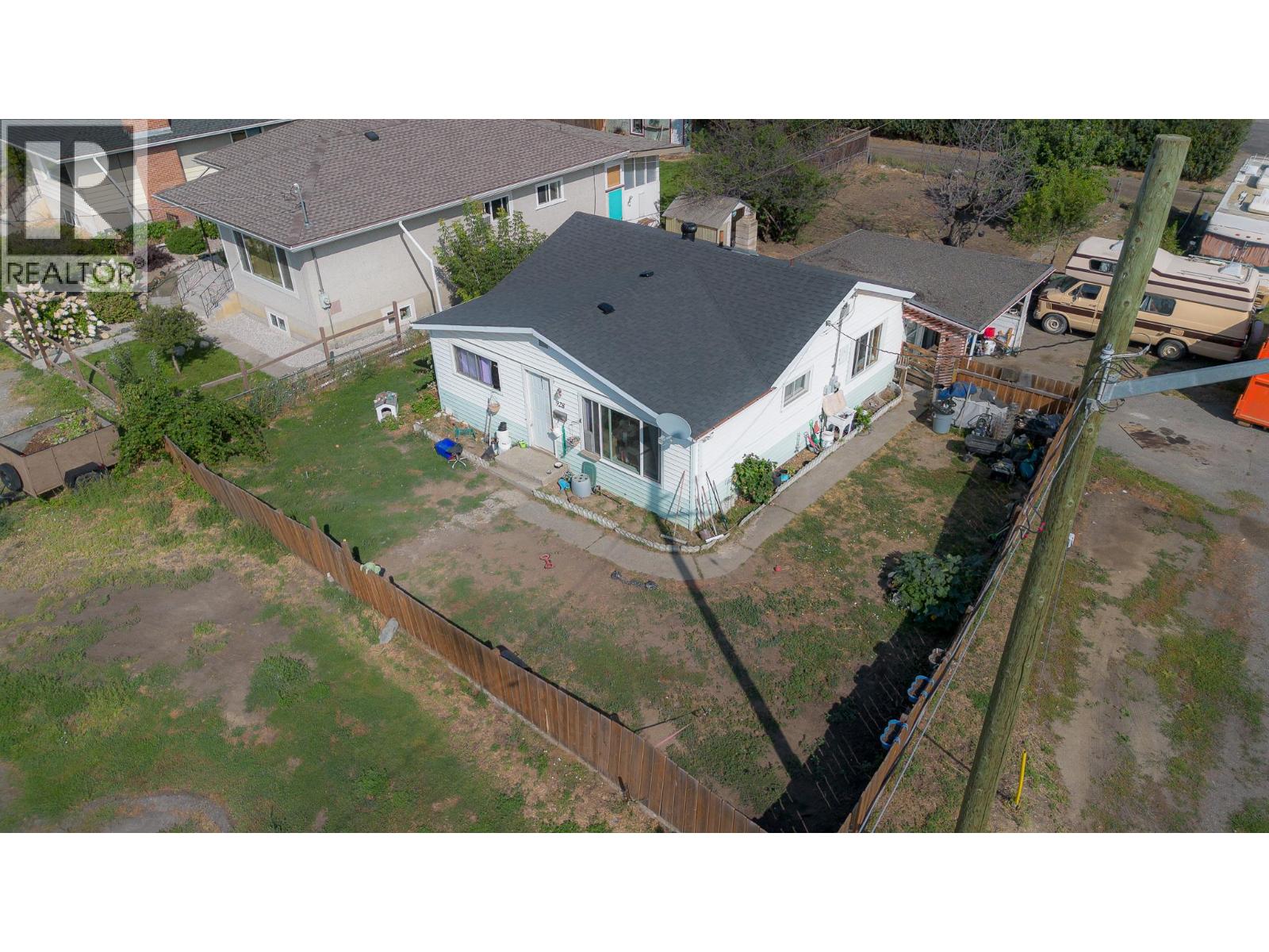 928 SHERBROOKE Avenue - 1